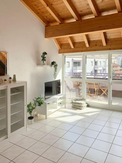 Charming Penthouse With Veranda In The Center Of Brig-Glis Exterior foto